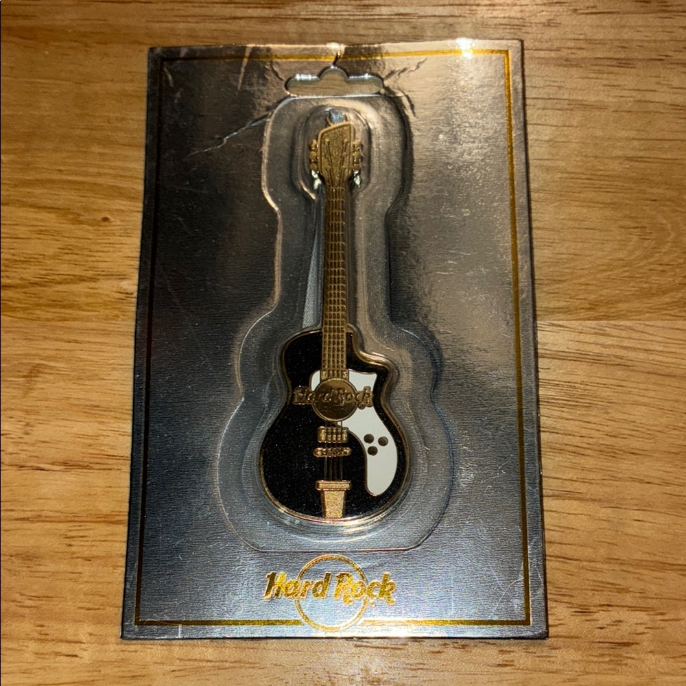 Hard Rock Guitar Keychain
